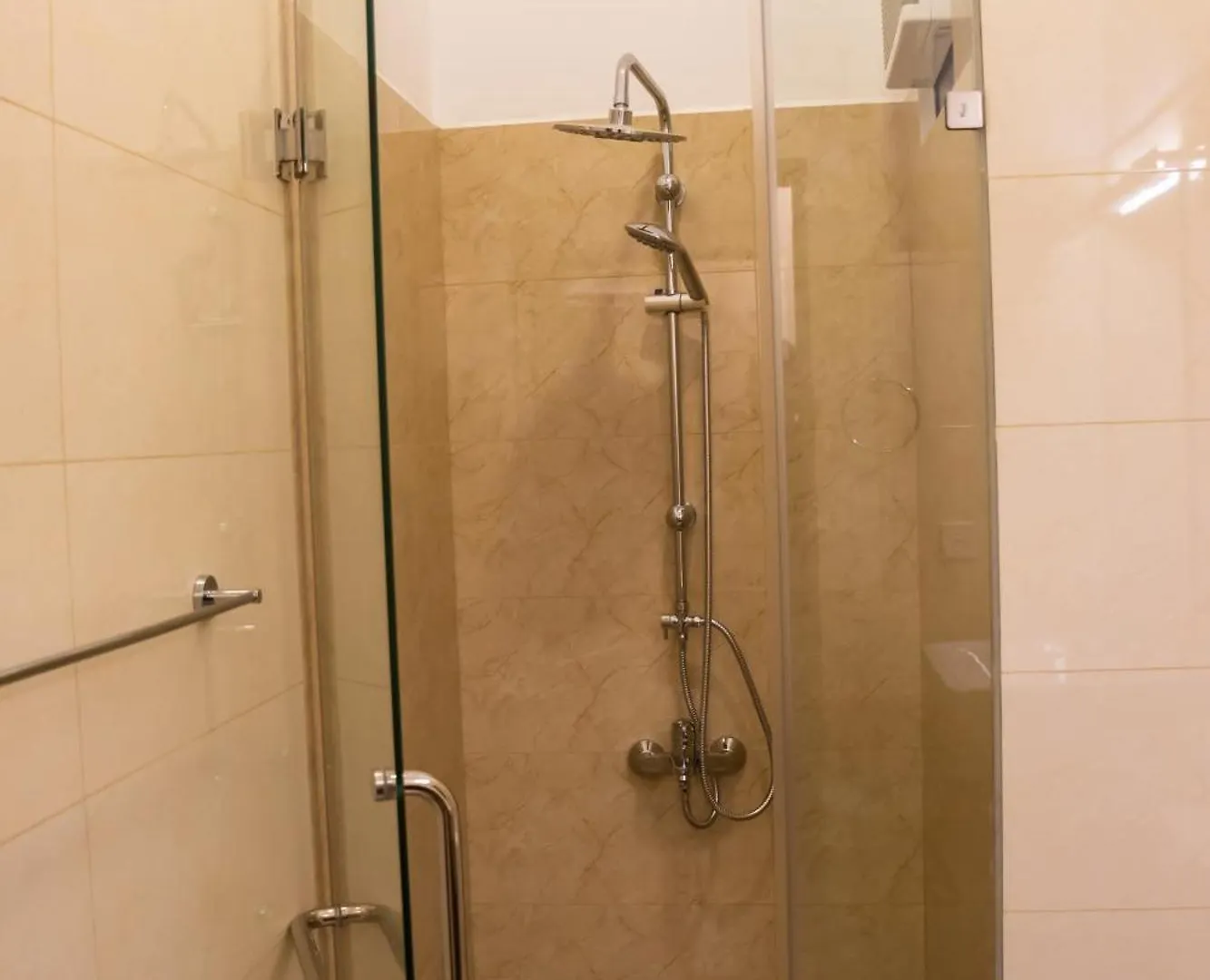 Serenity Studio Apartment By Ocean Breeze Negombo