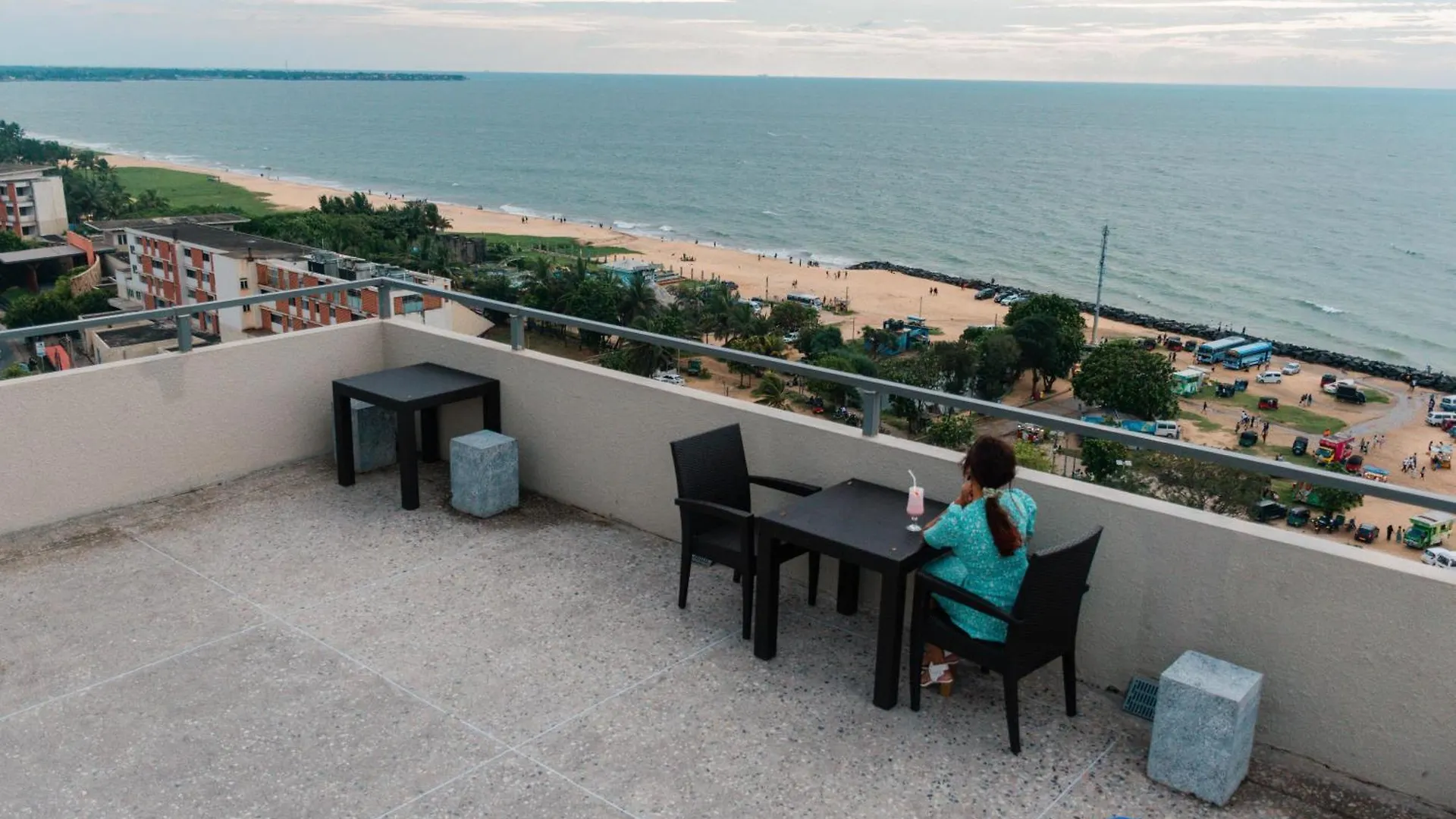 Serenity Studio Apartment By Ocean Breeze Negombo 0*,